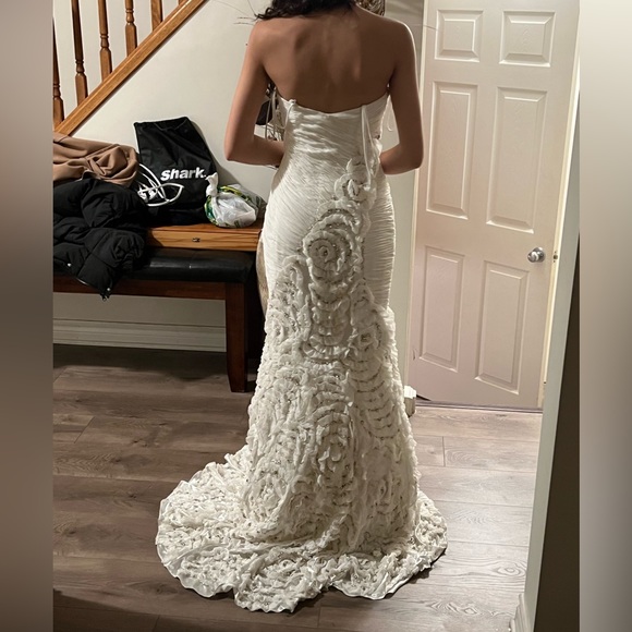 Terani Coirure Dress/Wedding Dress - Picture 2 of 9